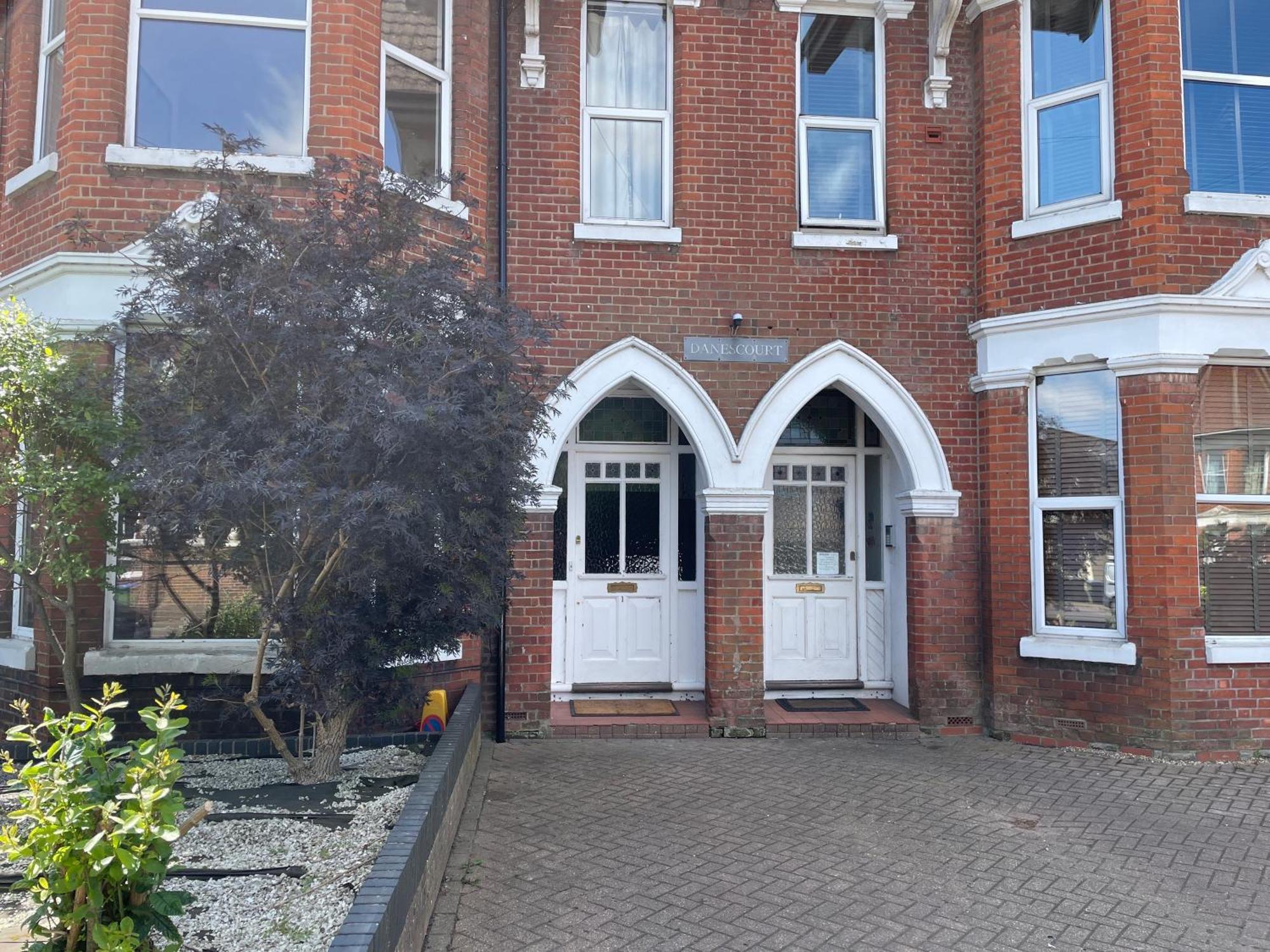 Number 10 Service Apartment - Danes Southampton Exterior photo